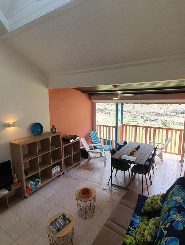 Appartement Ker-Eol Residence Canouan Sainte-Anne Avec Piscine ภายนอก รูปภาพ