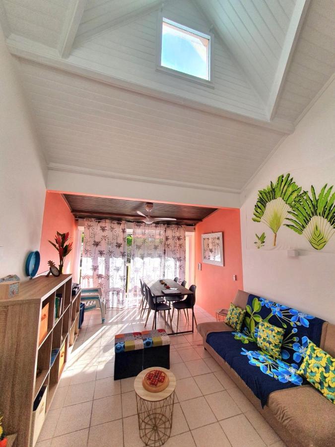 Appartement Ker-Eol Residence Canouan Sainte-Anne Avec Piscine ภายนอก รูปภาพ